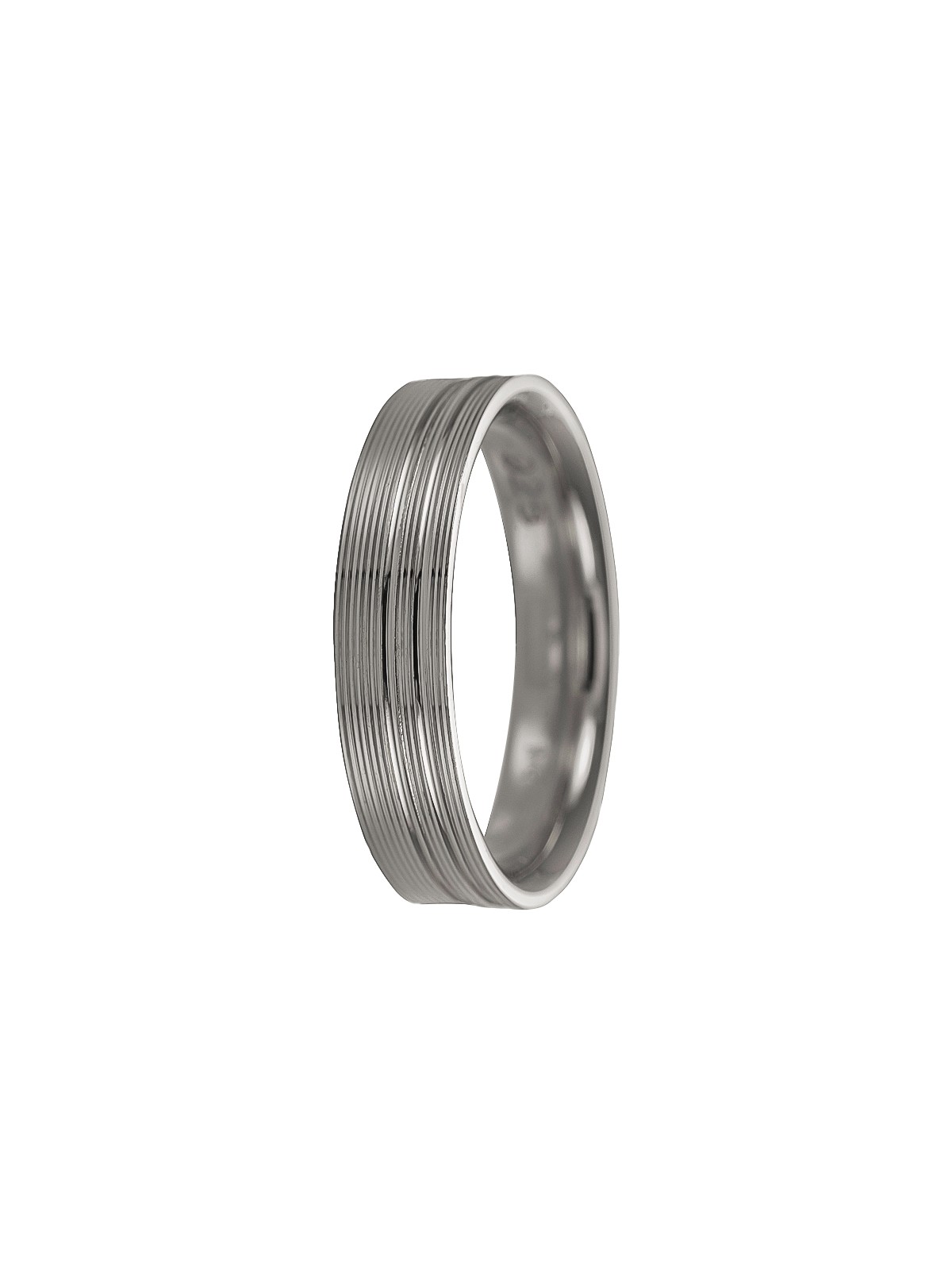 anillo con lineas brillantes en el centro