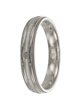 alianza de plata con circonita en el centro y acabado mate anillo de boda