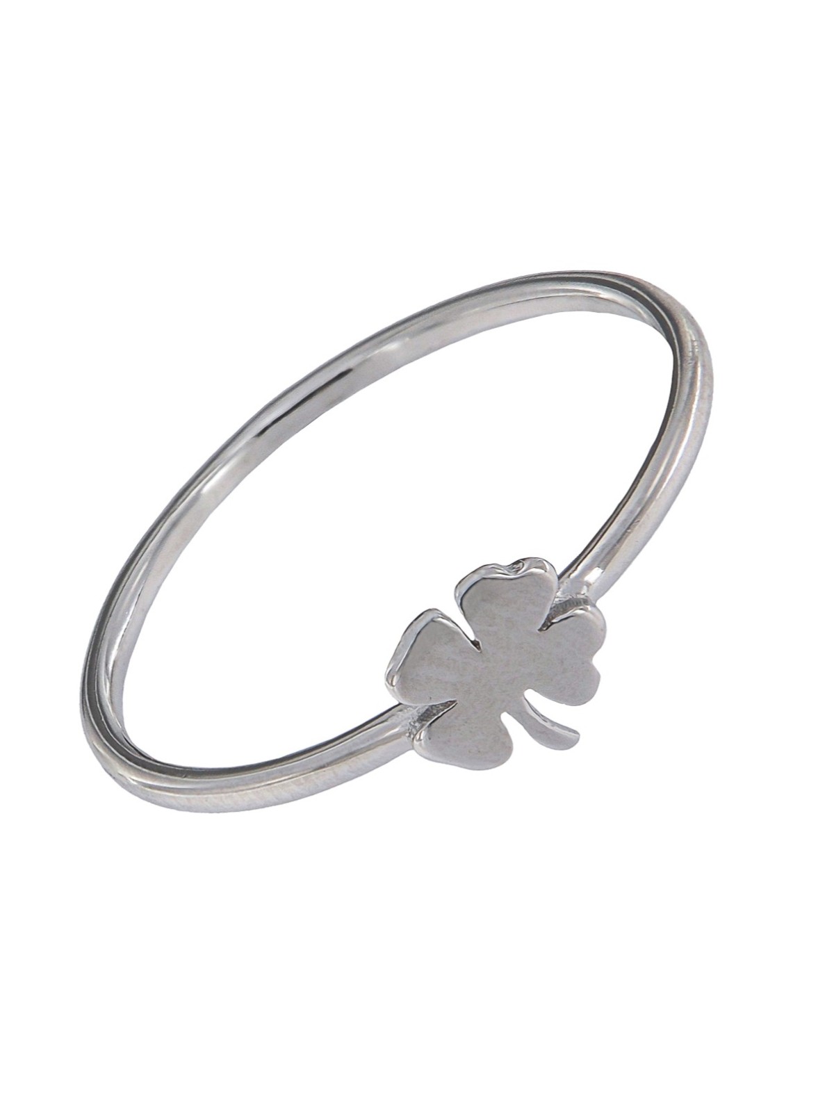 Anillo muy fino y sencillo con un trébol de cuatro hojas en Plata Lisa de Primera de Ley.