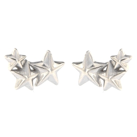<p>Pendientes estrellas lisas de plata de ley.</p>