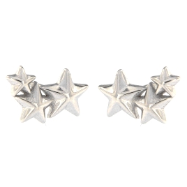 <p>Pendientes estrellas lisas de plata de ley.</p>