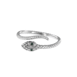 <p></p>
<p>Anillo de plata con forma de serpiente con  el ojo de cristal de color verde o azul en Plata Primera de Ley. </p>
<p>
