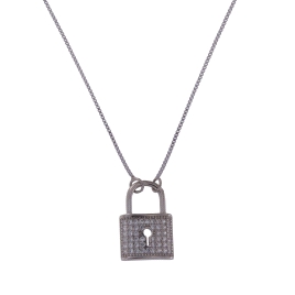 <p>Gargantilla muy finita con un colgantito en forma de un latido y acabo en un corazón pequeñito, en plata de primera ley.</p>